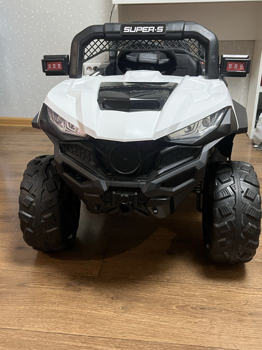 Продам детский электроавтомобиль