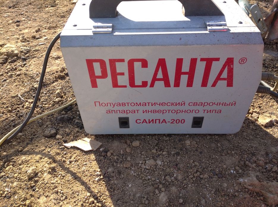 Продам сварочный аппарат Ресанта саипа 200