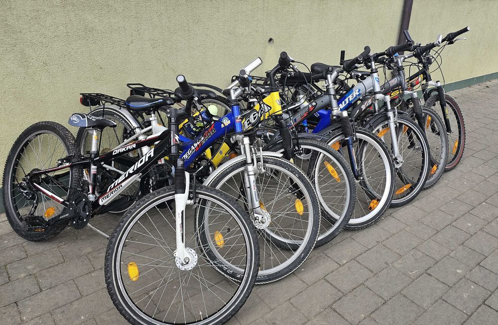 Biciclete 24" Aluminiu cu suspensie 21 viteze perfecta stare