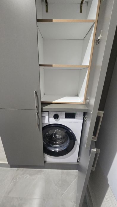 Дава се под наем Едностаен апартамент в Стара Загора, Център - 39 кв.м за 330 € - Снимка #8