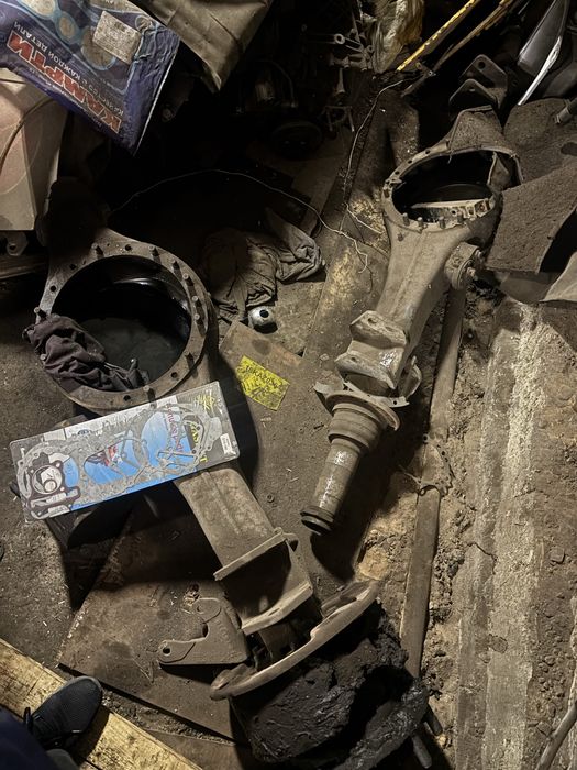 Запчасти камаз имееться много чего