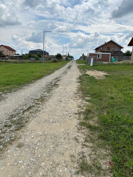 De vânzare teren intravilan 1.100 mp în Satu Nou, comuna Halchiu, județul Brașov