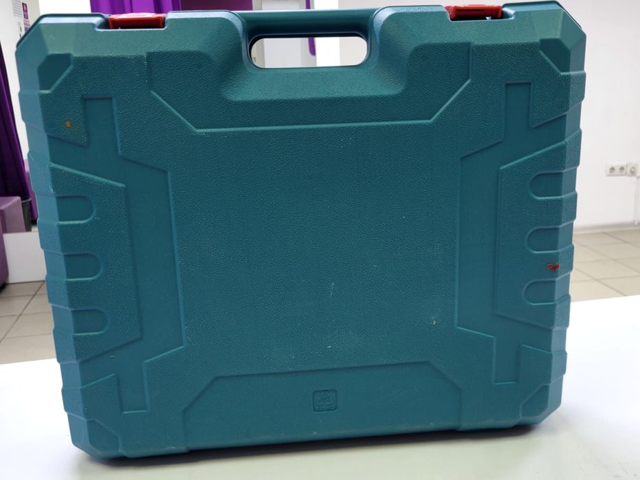 продам набор инструментов в отличном состоянии