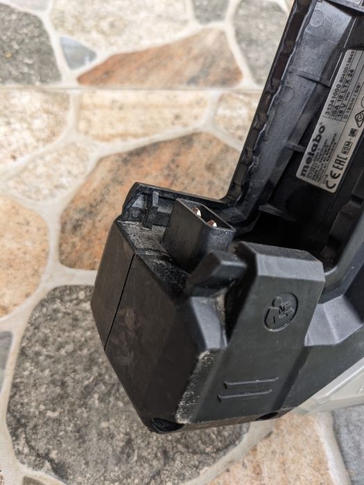 Aspirator rotopercutor Metabo ISA 18 LTX 24