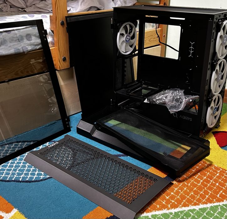 Carcasa Aqyris Aquilla E-ATX Mid Tower 4 ventilatoare Argb telecomada