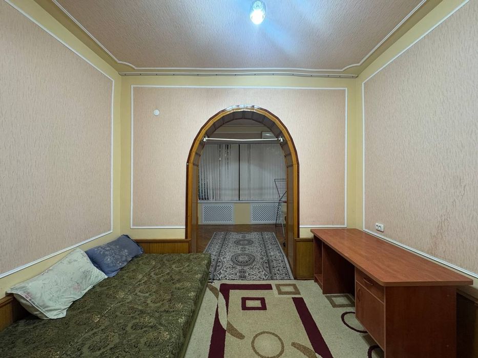 Квартира продается 3/5/5 на Юнуса Раджабий