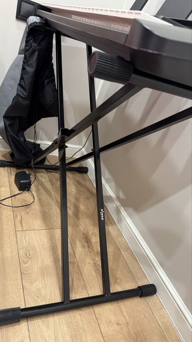 Синтезатор YAMAHA PSR e-273