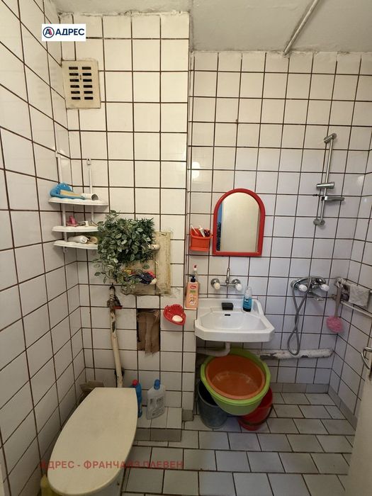 Продава се Двустаен апартамент в Плевен, Сторгозия - 57 кв.м за 627 €/кв.м - Снимка #5