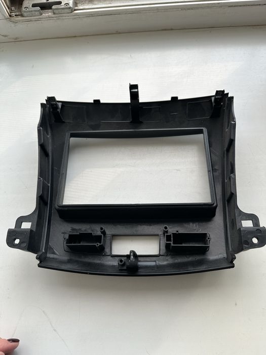 Рамка для автомагнитолы