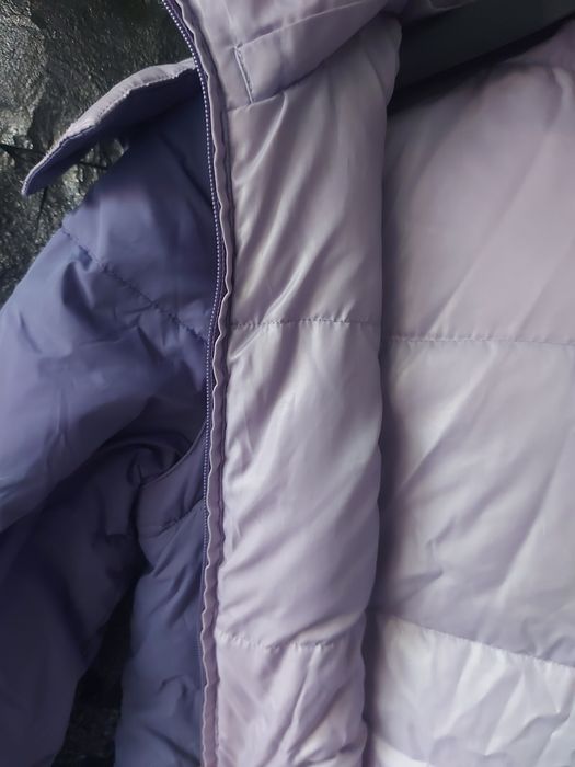 Vând geaca de puf reversibila cu două fete și mâneci/ glugă detașabilă