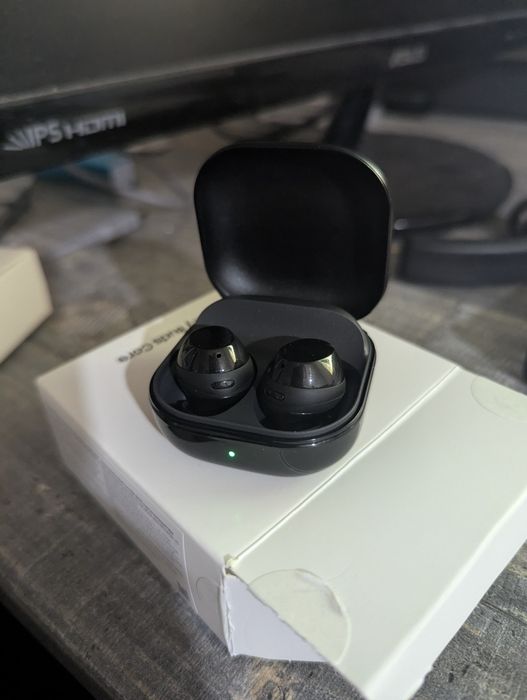 Наушники Samsung Galaxy Buds Core