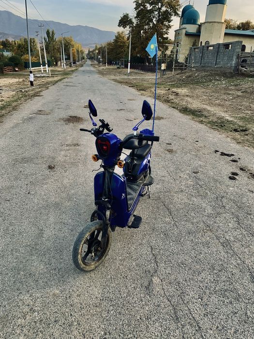 Скутер Аманат х5