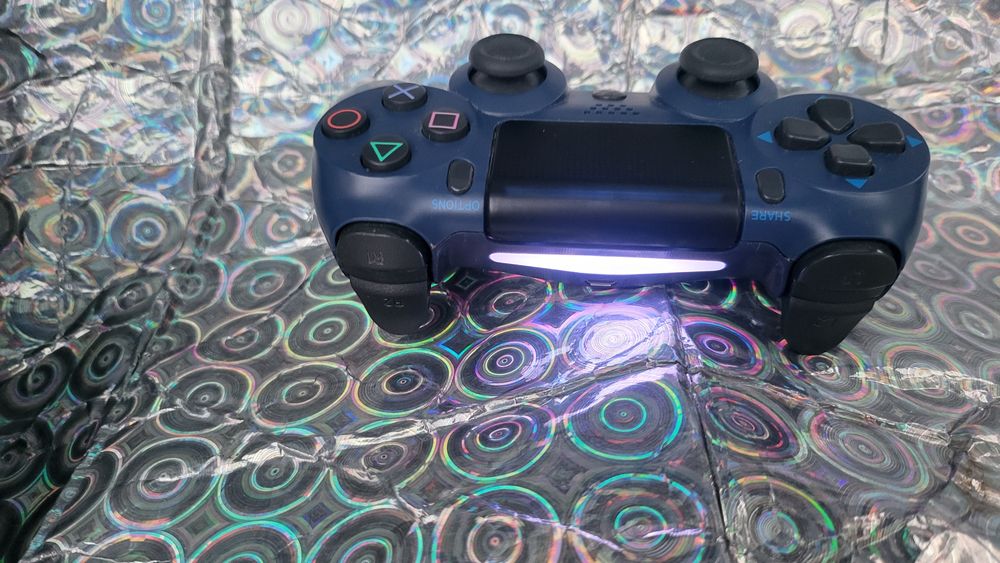 Лимитиран контролер джойстик пс 4 playstation 4 pc компютър