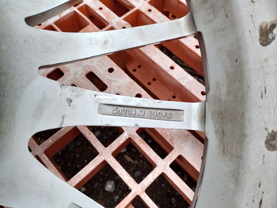 Диски R18 5x114.3