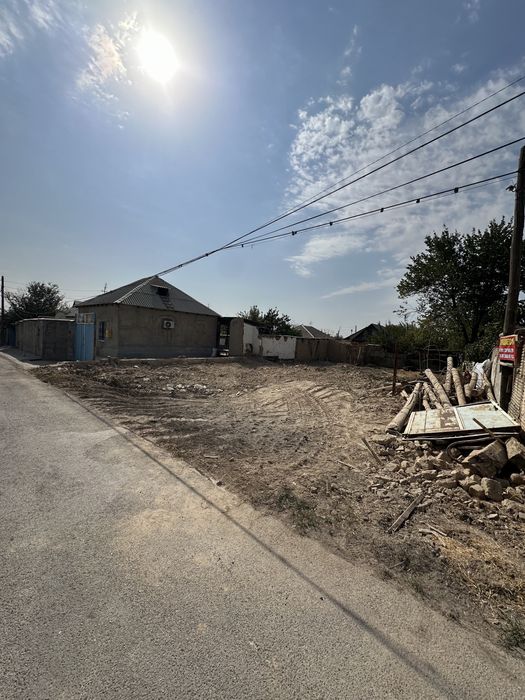 Земельный участок