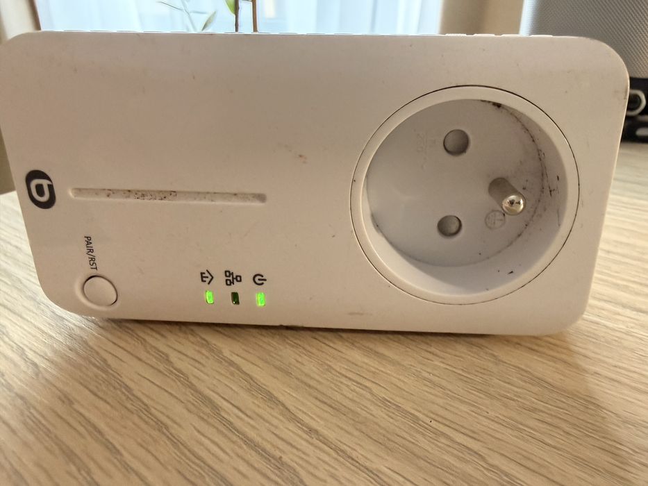 Adaptoare retea lan internet prin reteaua de curent