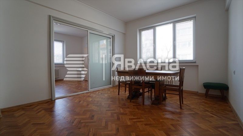 Дава се под наем Двустаен апартамент в София, Гео Милев - 67 кв.м за 512 € - Снимка #1