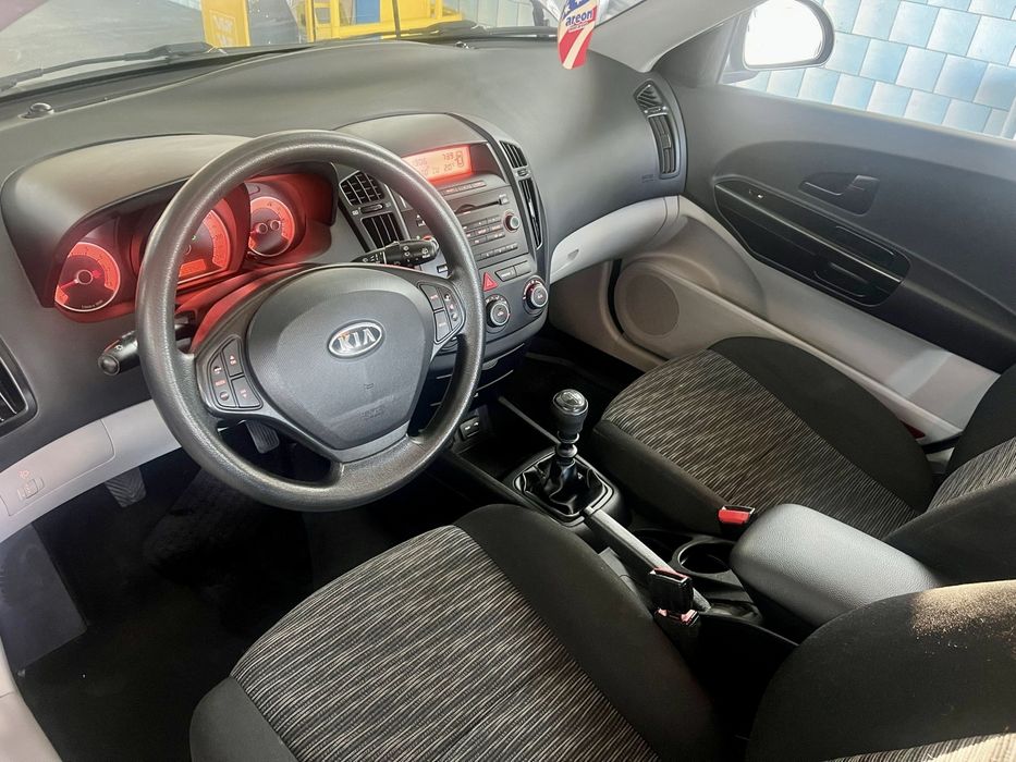 Kia Ceed 1.4 BENZINA   AN-2008-   KM-69.500-