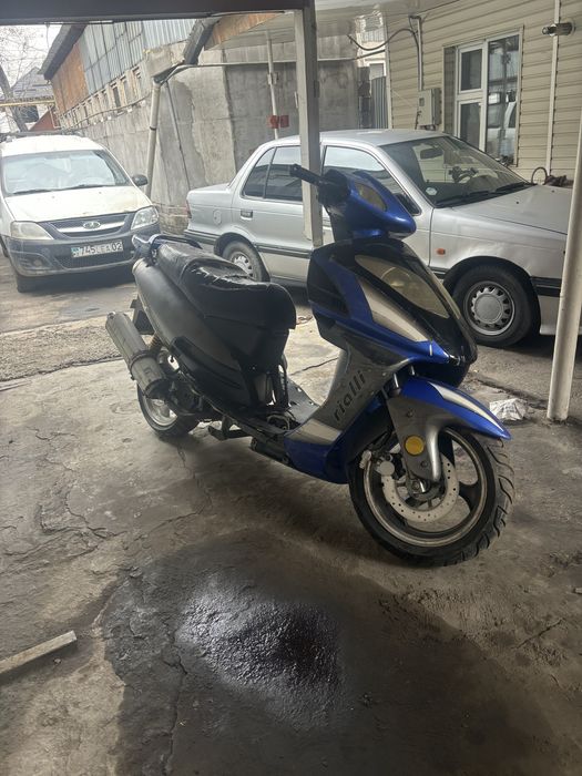 Продам срочно Мопед фиера