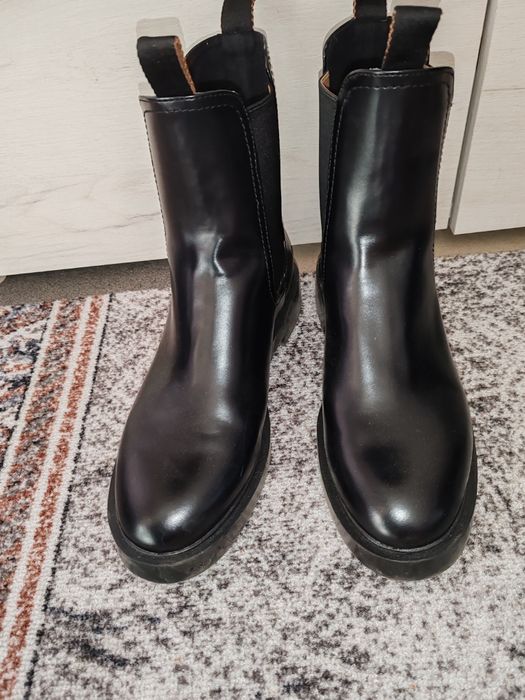 Ghete H&M marinea 39