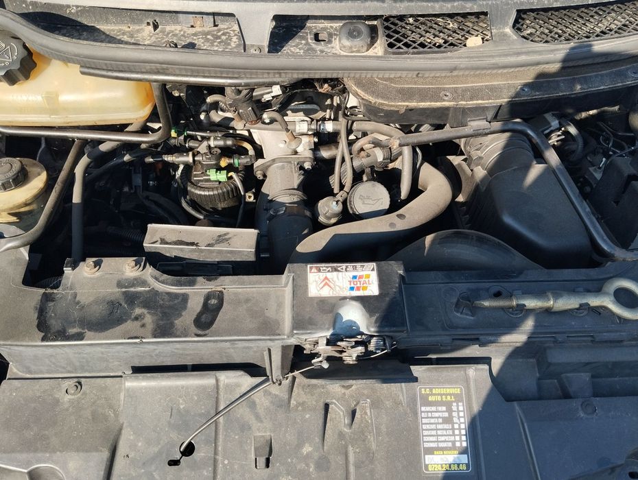 Dezmembrari  Citroen C8 (EA, EB)  2002  > 0000 2.0 HDi Motorina