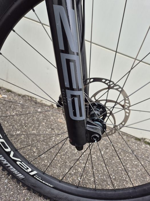 Furca rockshox zeb select debonair+ 170, roata de 29