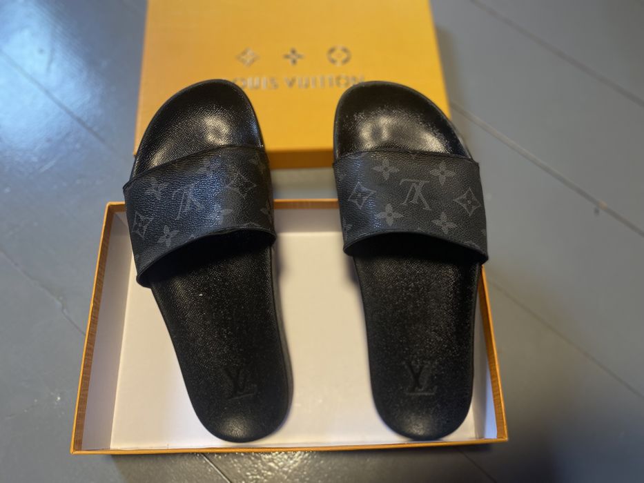 Louis vuitton  Slapi