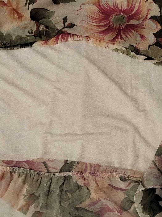 Rochie din voal cu flori