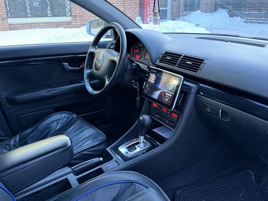 Audi A4 2 литра 2001 год