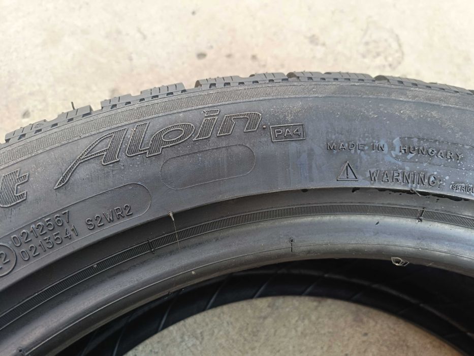 Doua anvelope iarna 225 50 18 michelin pilot alpin PA 4 profil 7,8 mm
