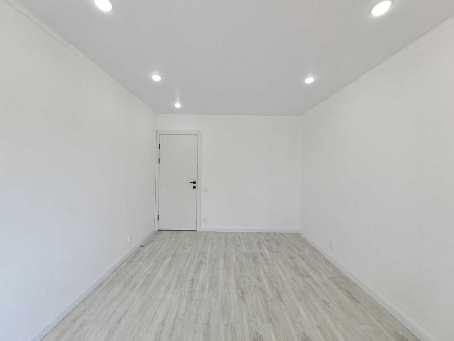 Продам 3 ком кв центре