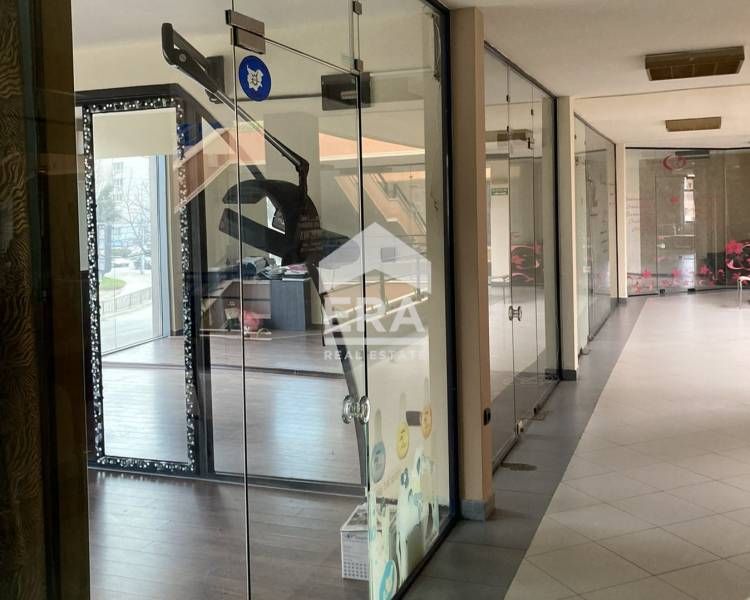 Продава се Магазин в Хасково, Център - 12 кв.м за 1192 €/кв.м - Снимка #5