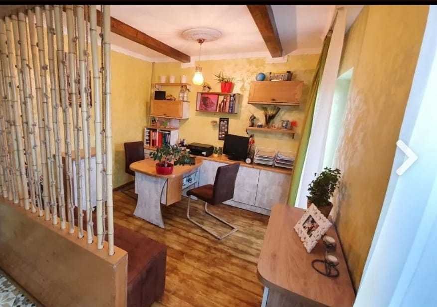 Apartament de 135 mp, 250 mp gradina, 3 locuri de paracare - 179 000E