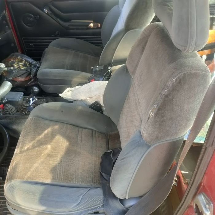 Сиденья на ниву..