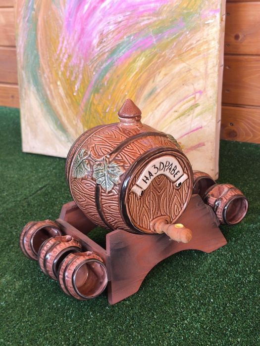 Керамична бъчва за декорация