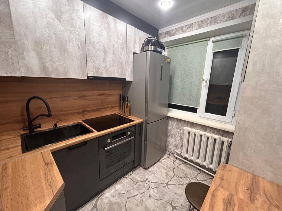 продается 1 комнатная квартира