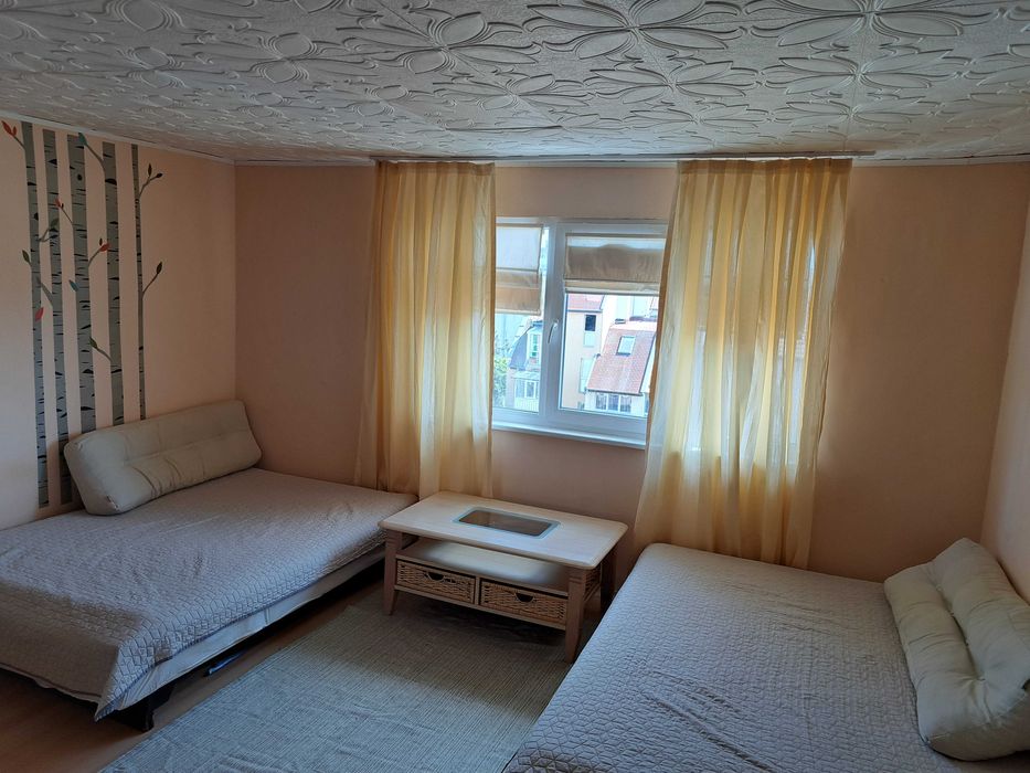 Дава се под наем Двустаен апартамент в Варна, Лятно кино Тракия - 58 кв.м за 306 € - Снимка #1