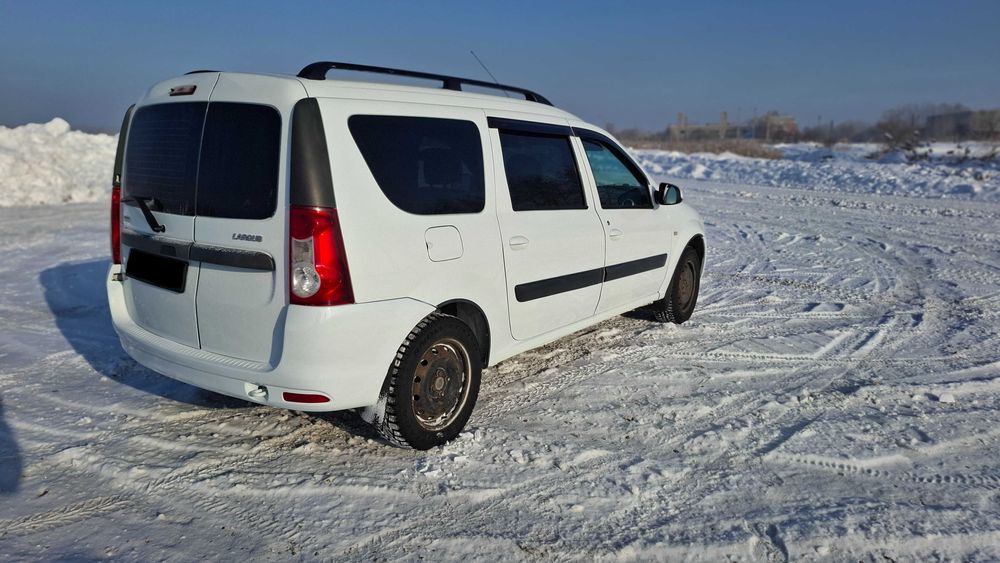 Продам ларгус...