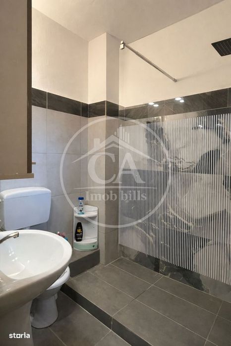 Apartament cu 3 camere de vânzare în Sânmartin, Bihor