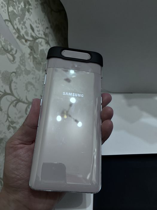 **Samsung A80 ***