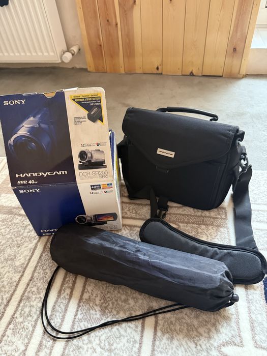 SONY dcr-200 hdd 40 gb