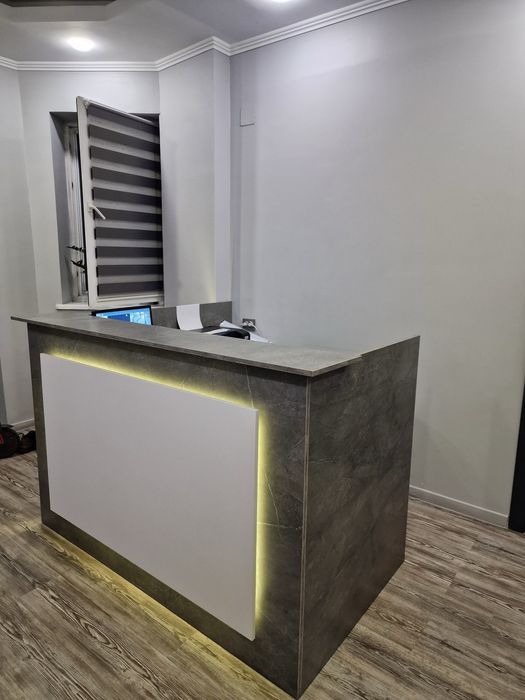 Ресепшен с подсветкой