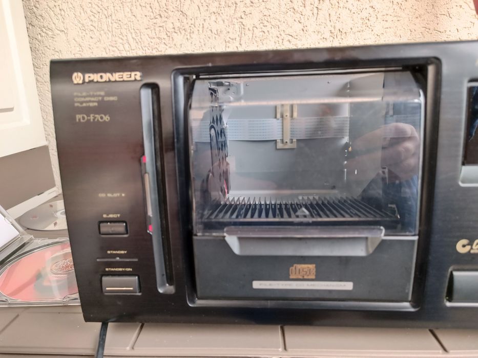 C.D.  player Pioneer