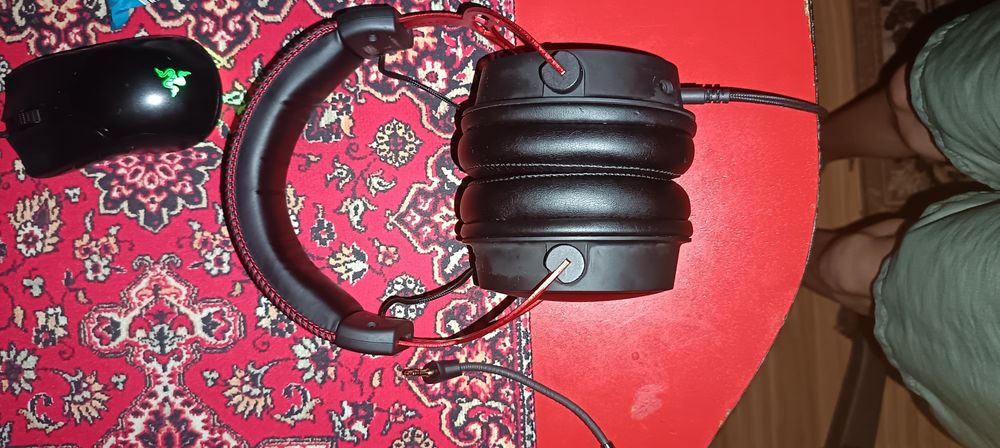 Vand căști hyper X cloud alpha!