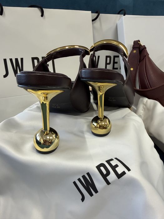 Туфли JW Pei америка