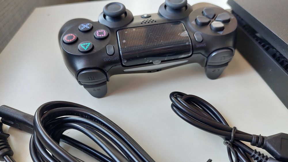 Конзола Sony Playstation 4 slim 1 TB + игра