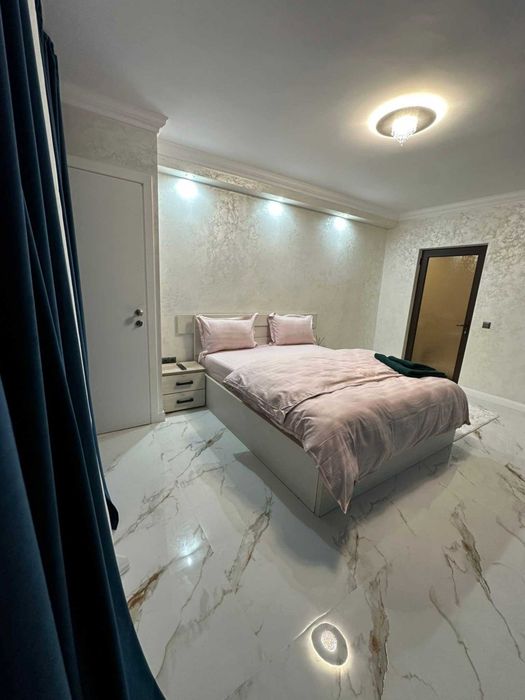 Garsonieră de vanzare la A-uri  mai exact A5 parter