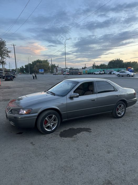 Toyota camry 20