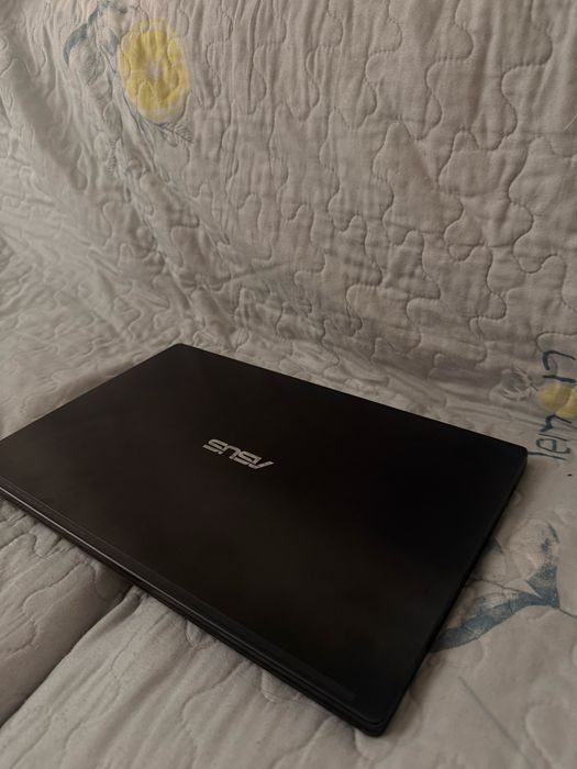 Ноубук ASUS VivoBook E410MA