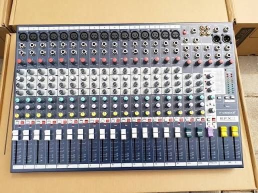 Микшерный пульт Soundcraft EFX16